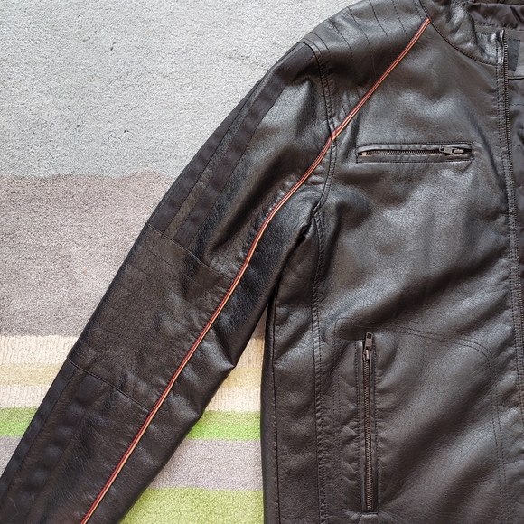 Vegan Wilson's Leather Jacket - Picture 7 of 8